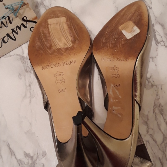 Antonio Melani Leather Gold Sling Back Heels - Picture 5 of 7
